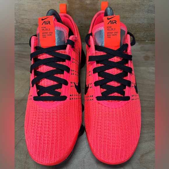 Nike Air VaporMax Flyknit 3 Womens Sz 7 (5.5Y) Shoes Sneakers Crimson Black - Picture 5 of 15